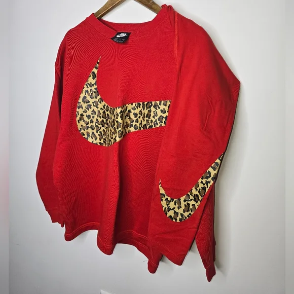 Nike Red Sweater With Leopard Accent And Matching Leggings Woman Size Small - Picture 2 of 8